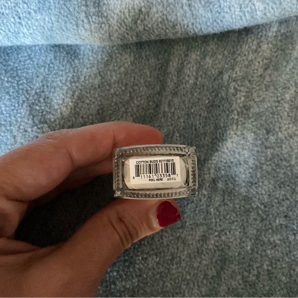 Butter nail polish cotton - Picture 2 of 3
